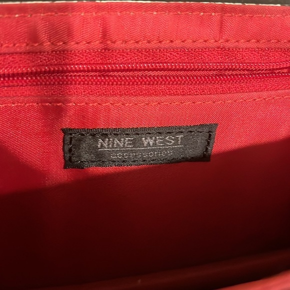 Nine West Gray Snakeskin Shoulder Baguette Bag Red Lining Y2K Style - Picture 8 of 16